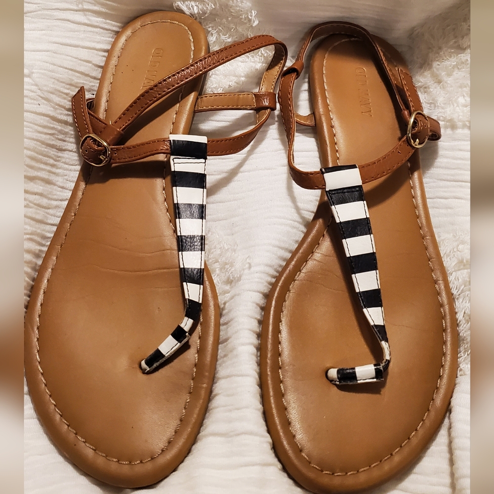 Old Navy Faux Leather Black & White Striped Sandals